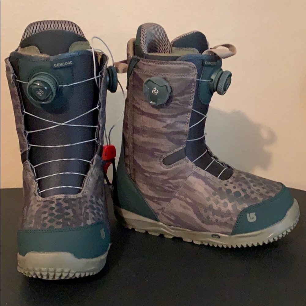 Burton Concrod BOA